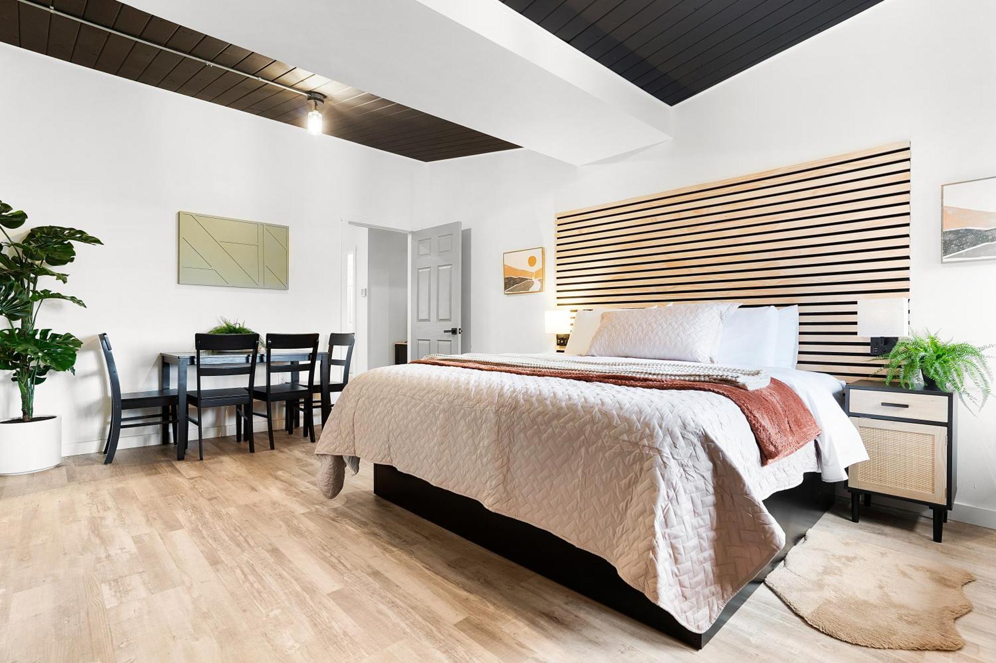 South Bay Inn 韦斯特波特 外观 照片